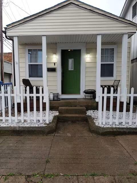 property at 103 E 4th St