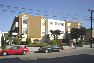 4601-4603 Lexington Ave in Los Angeles, CA - Building Photo - Building Photo