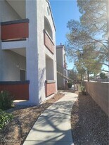 7413 W Russell Rd in Las Vegas, NV - Building Photo