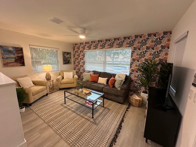 524 Eastwind Dr in North Palm Beach, FL - Building Photo - Building Photo