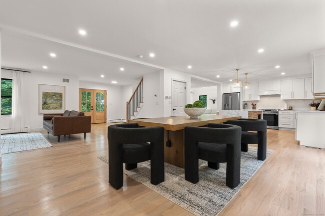 60 Mountain Rd in Colchester, CT - Building Photo - Building Photo