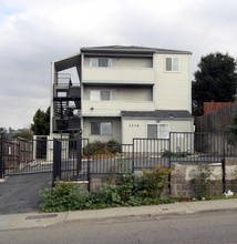 Laurel Foothill Apartments in Oakland, CA - Building Photo - Building Photo