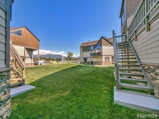 489 Tahoe Keys Blvd in South Lake Tahoe, CA - Building Photo - Building Photo