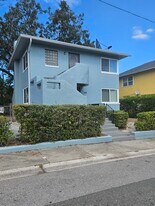 885 Paris Ave S, Unit B in St. Petersburg, FL - Building Photo