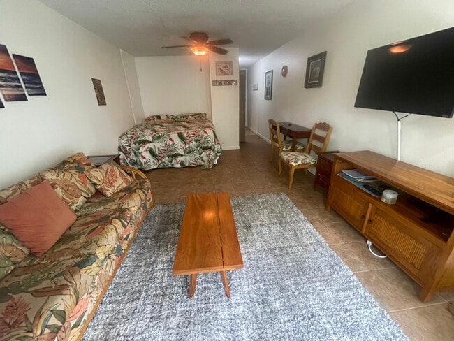 property at 75-5776-5776 Kuakini Hwy