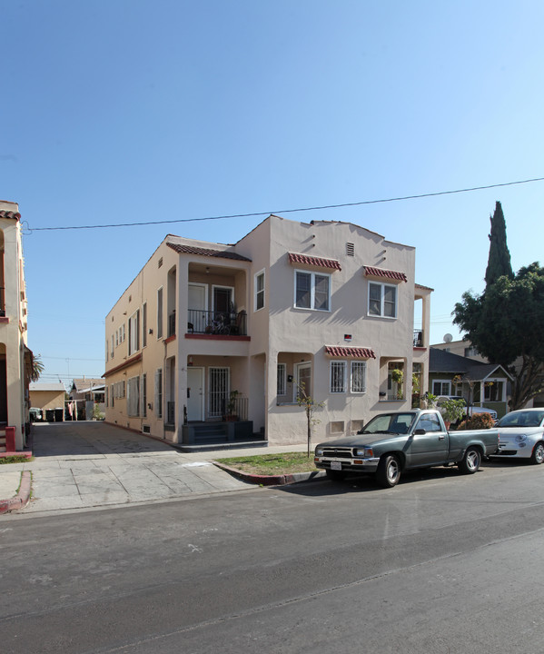 1266 North Ardmore Avenue in Los Angeles, CA - Foto de edificio