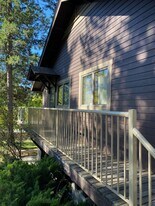 300 Bay Point Dr in Whitefish, MT - Building Photo