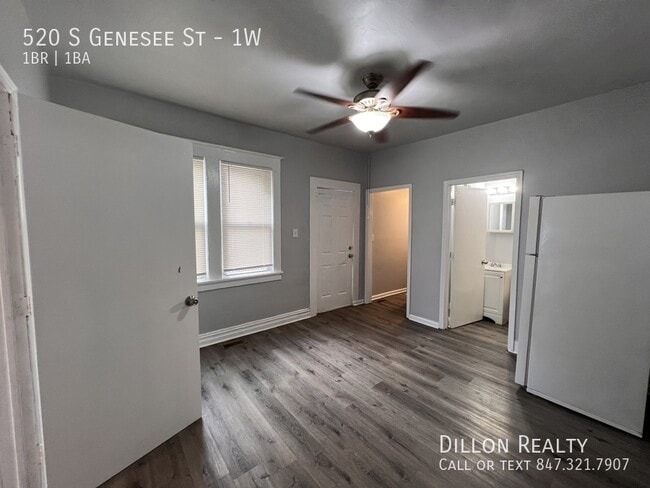 520 S Genesee St in Waukegan, IL - Foto de edificio - Building Photo
