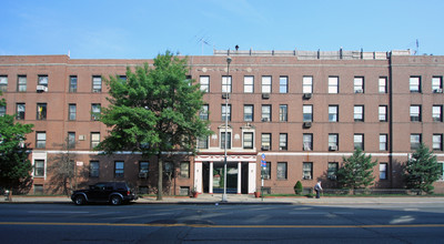 8002-8024 Bay Pky in Brooklyn, NY - Building Photo - Building Photo