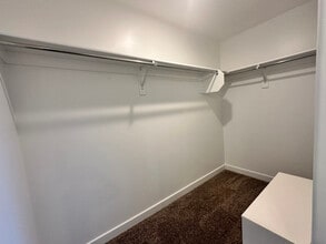 1089 Waterway Ln in Saratoga Springs, UT - Foto de edificio - Building Photo