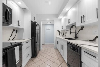 950 Ponce De Leon Rd in Boca Raton, FL - Building Photo - Building Photo