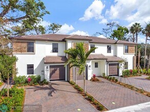 710 Del Vista Rd in Pompano Beach, FL - Building Photo - Building Photo