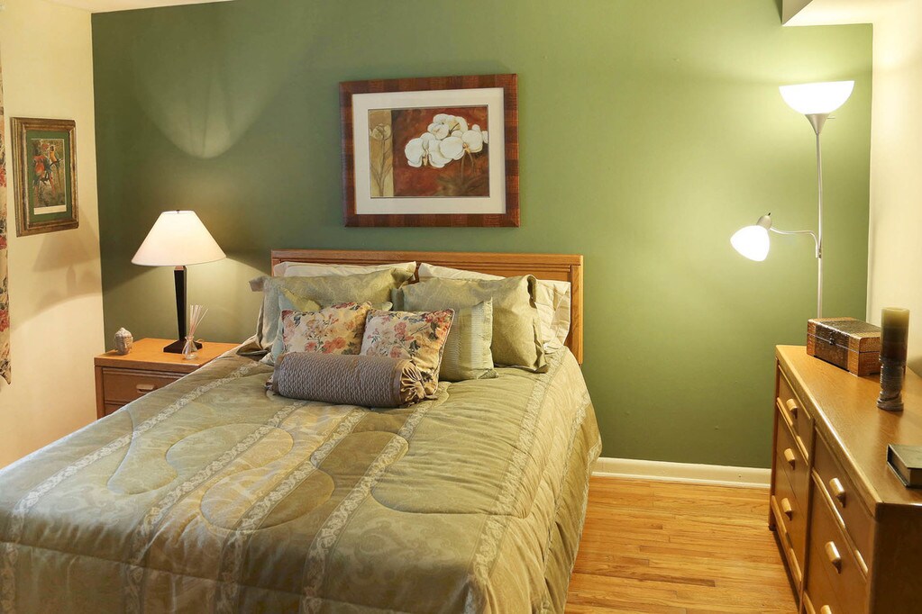 Brookview Manor Apartments, LLC in Stratford, NJ