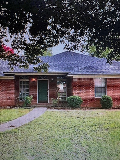 property at 2 Jeffrey Cir