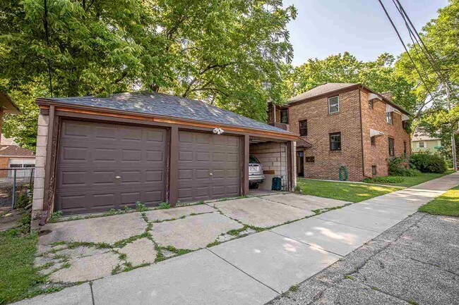 2640 Stevens St, Unit Second Floor in Madison, WI - Foto de edificio - Building Photo