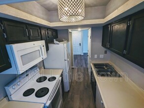 11105 E Alameda Ave in Aurora, CO - Building Photo - Building Photo
