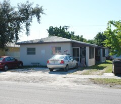 5928 Mayo St in Hollywood, FL - Building Photo