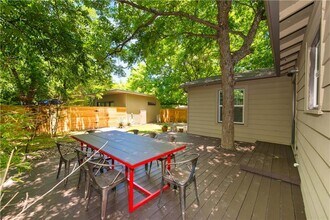 906 E 53rd St in Austin, TX - Building Photo - Building Photo