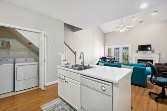 702 Teague Pl in Durham, NC - Building Photo - Building Photo