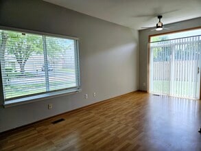 352 Richfield Trail in Romeoville, IL - Building Photo - Building Photo