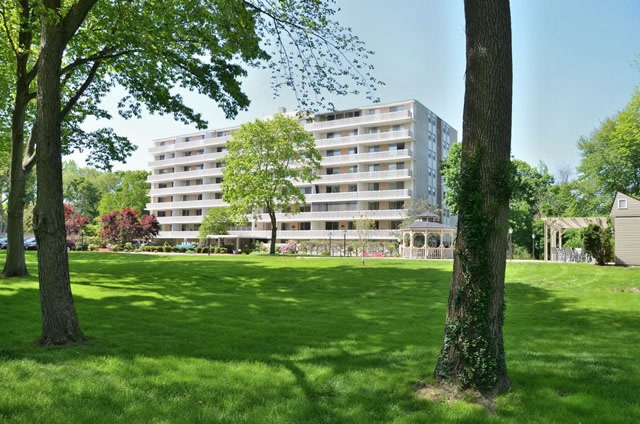 Renew Worcester in Worcester, MA - Foto de edificio
