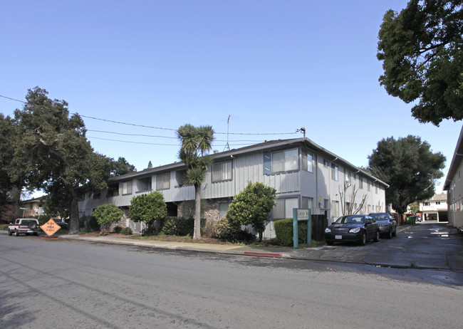 770 Coleman Ave in Menlo Park, CA - Foto de edificio - Building Photo