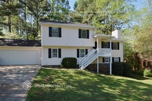 373 Rustic Ridge Cir in Lawrenceville, GA - Building Photo