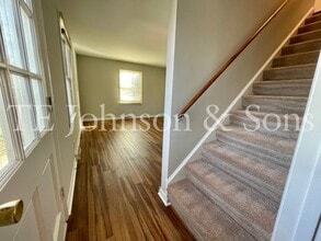1520 S Hawthorne Rd in Winston-Salem, NC - Building Photo - Building Photo