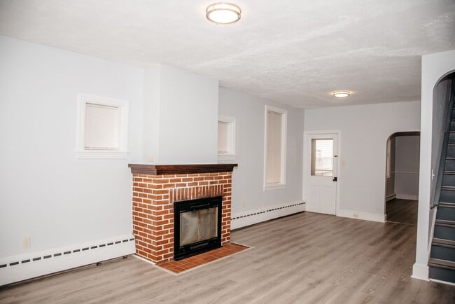 154 S 8th St in Columbia, PA - Building Photo - Building Photo