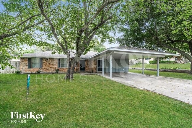 property at 204 E Lanett Dr