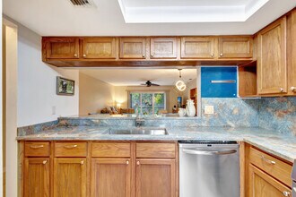 3110 Surf Way in West Palm Beach, FL - Building Photo - Building Photo