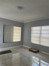 1444 NW 38th St in Miami, FL - Building Photo - Building Photo