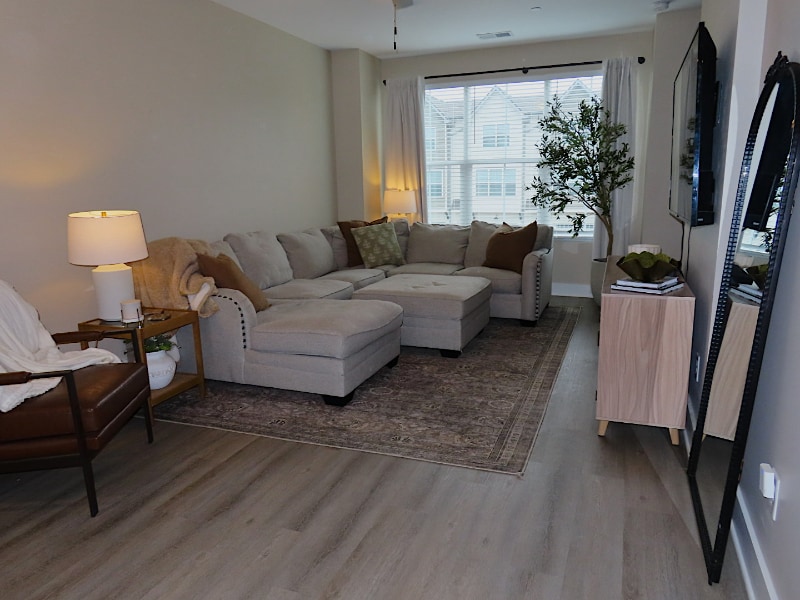 204 Harper Lndg in Chapel Hill, TN - Building Photo