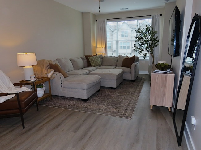 property at 204 Harper Lndg