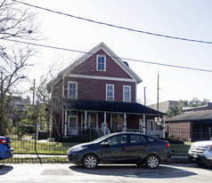 208 E Charles St Apartments