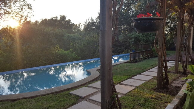 12050 Trotwood Drive in Austin, TX - Building Photo - Building Photo