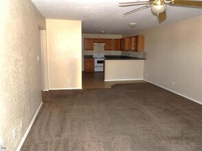 2416 SW G Ave in Lawton, OK - Building Photo - Building Photo