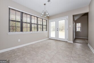 951 Forest Pointe Way in Jonesboro, GA - Building Photo - Building Photo