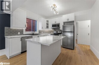 57 Stirton St in Hamilton, ON - Building Photo - Building Photo