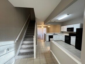 654 Shropshire Loop in Sanford, FL - Building Photo - Building Photo