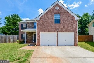 2492 Brighton Trail in Jonesboro, GA - Building Photo