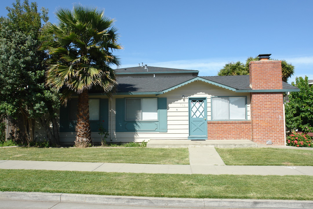 305 Greendale Way in San Jose, CA - Building Photo