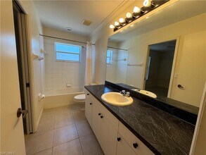15561 Horseshoe Ln in Ft. Myers, FL - Building Photo - Building Photo