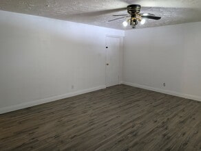 286 Greenwood Dr in Fredericton, NB - Building Photo - Building Photo