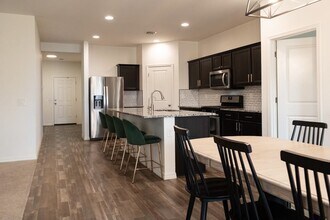 4590 W Foldwing Dr in San Tan Valley, AZ - Building Photo - Building Photo