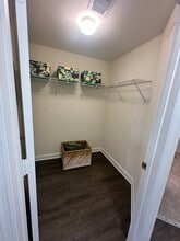 10840 NW 79th St, Unit A9 in Miami, FL - Building Photo - Building Photo