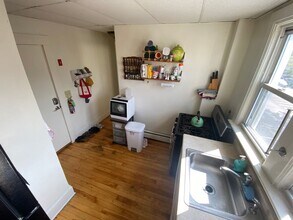 52 Grant St-Unit -Unit 52A in Burlington, VT - Building Photo - Building Photo