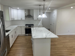 5 Middle St in Lexington, MA - Building Photo - Building Photo