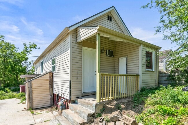 property at 5422 S 23rd St