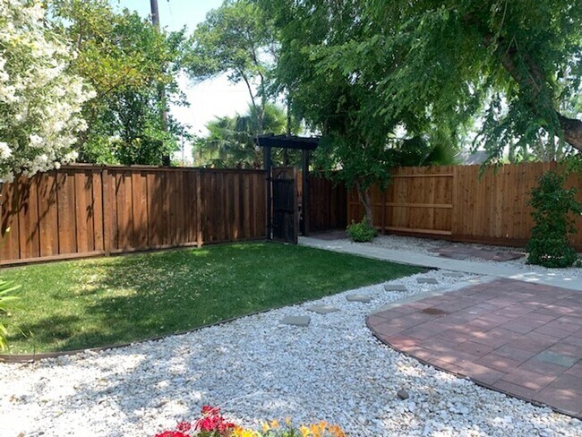 1653 Court Dr in Tracy, CA - Building Photo - Building Photo
